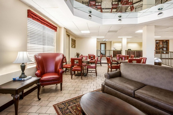 Red Roof Inn Fayetteville I-95 image 7